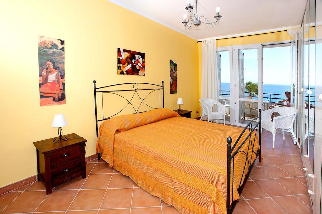 Ferienwohnung Polifemo Letojanni Zimmer foto
