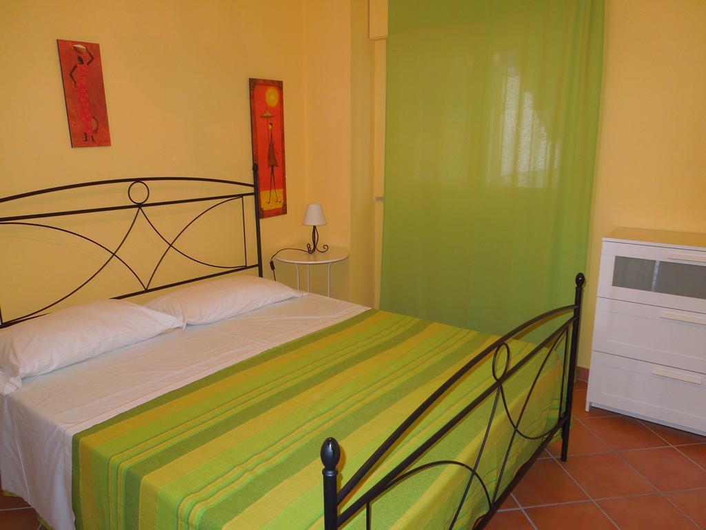Ferienwohnung Polifemo Letojanni Zimmer foto